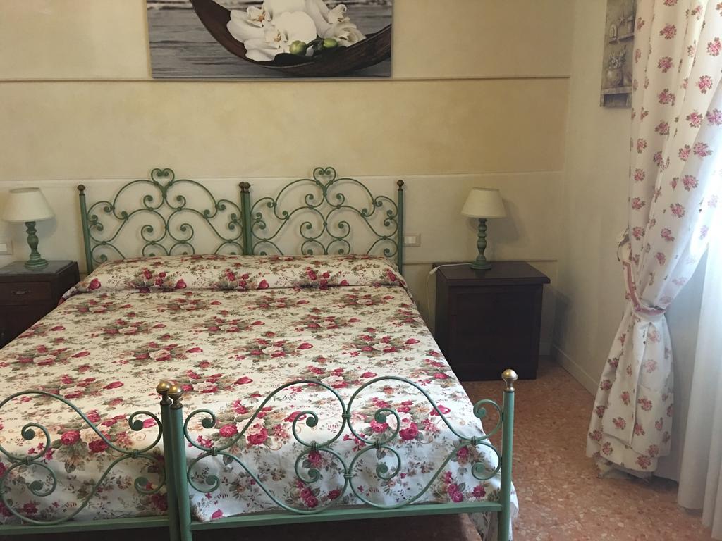 Affittacamere La Casa Di Ugo Ciglione Exterior foto